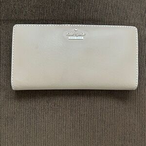 Kate Spade beige snap close wallet